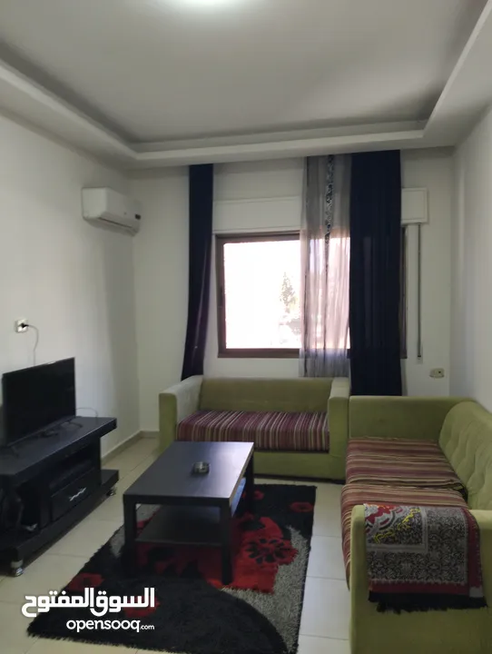 شقه استثماريه للبيع شارع الجامعه الاردنيه قرب مطعم ماكدونالدز