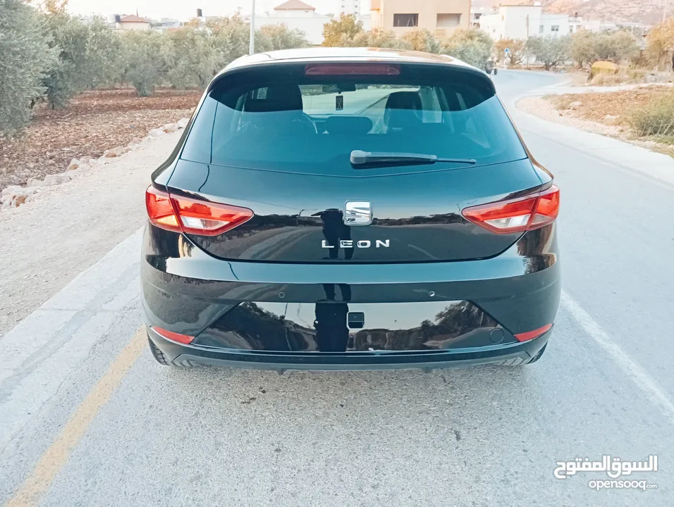 سيات ليون بسعر مغري كاش