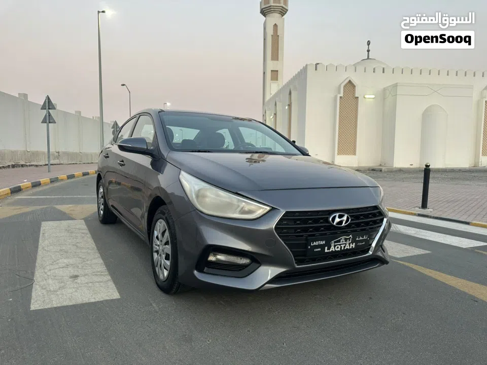 هيونداى أكسنت1600 سى سى موديــل 2018بدون حوادث خليجـــــــــى كشافات ضباب تكييــــف باورسنترلوك