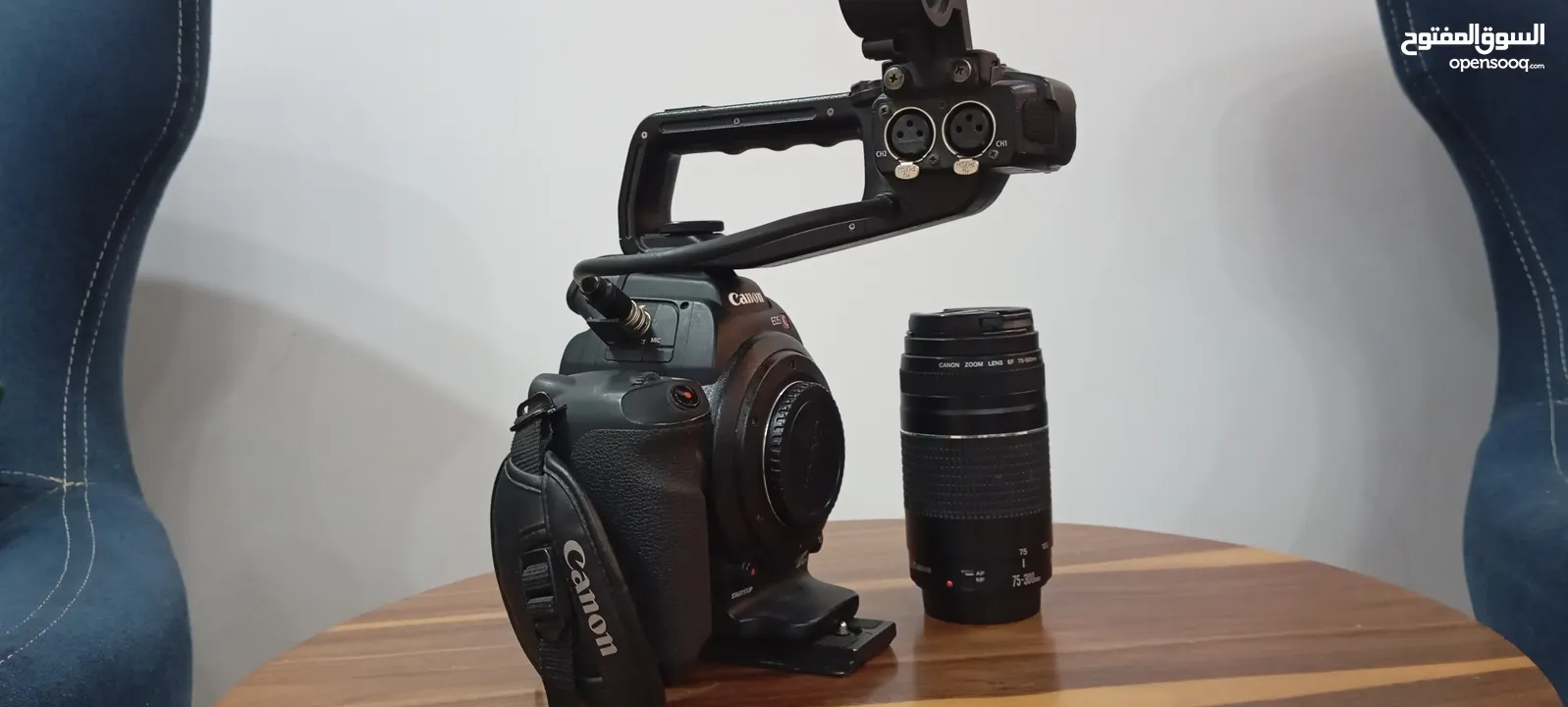 كاميرا C100 Canon