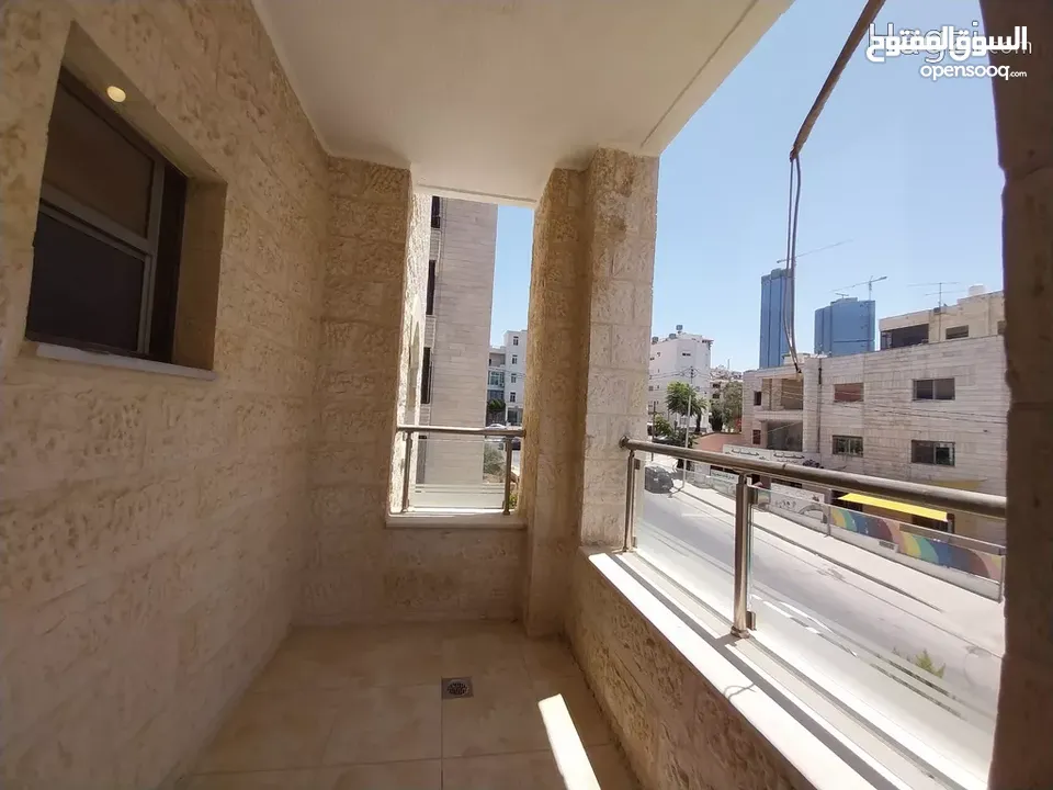 شقة للايجار في ام اذينة  ( Property 33496 ) سنوي فقط