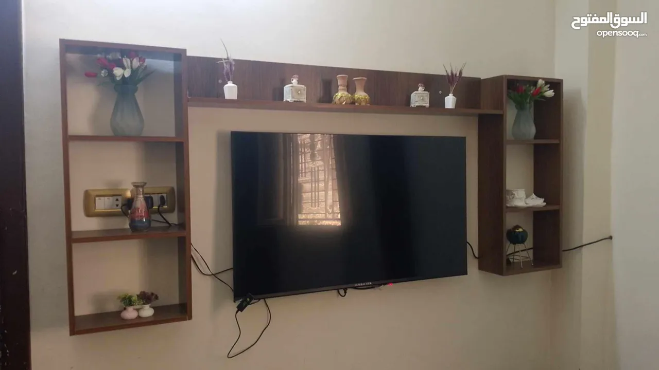 اثاث غرفة جلوس كاملة بحاله جيده جدا