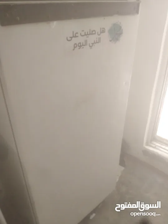 ثلاجه دي فرست بحالة جيدة على الفحص