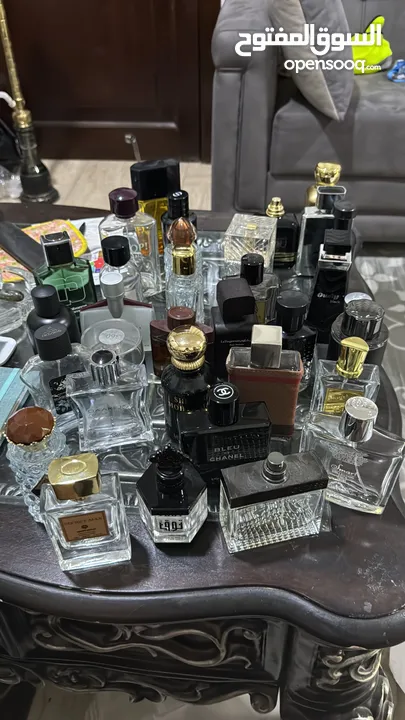 قزازات عطور فارغة
