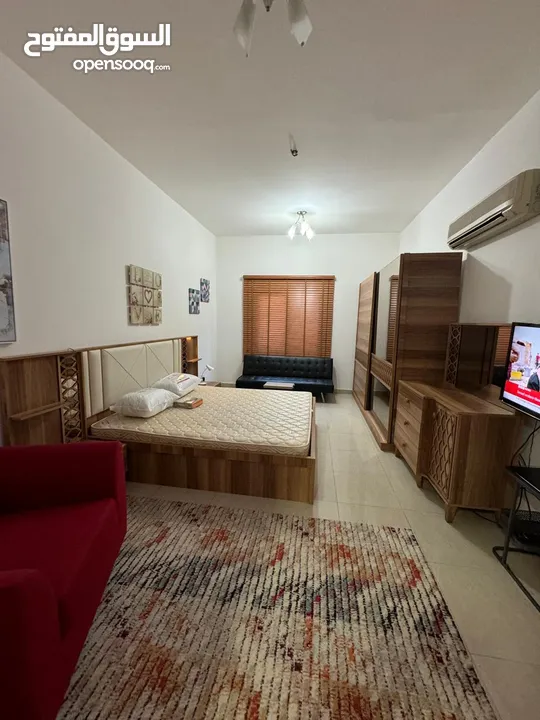 6Me8 Furnished One-Bedroom Flat For Rent Shatti Qurum