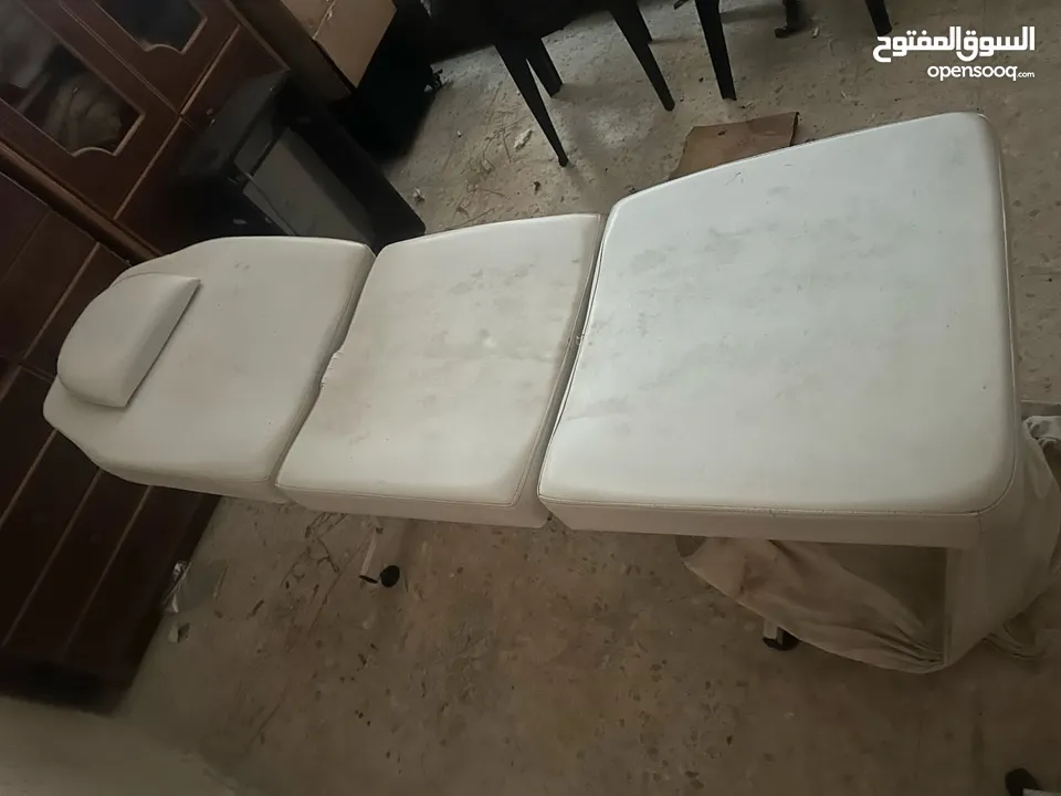 كرسي مساج للبيع بحال الوكالة