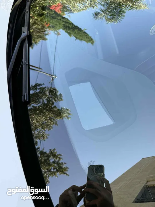 الحبه المميزه بلون الأبيض اللؤلؤي المميز للبيع على(الكاش فقط) Bmw 530e 2022 M