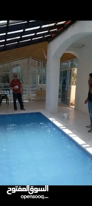تنفيذ كافة اعمال المسابح وصيانة المسابح وكافة أعمالها وشلالات والشاليهات من الحفر حتى السباحه بنظام