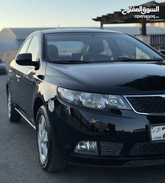 كيا فورتي للبيع بحالة ممتازه  Kia Forte 2013 لون اسود فحص كامل