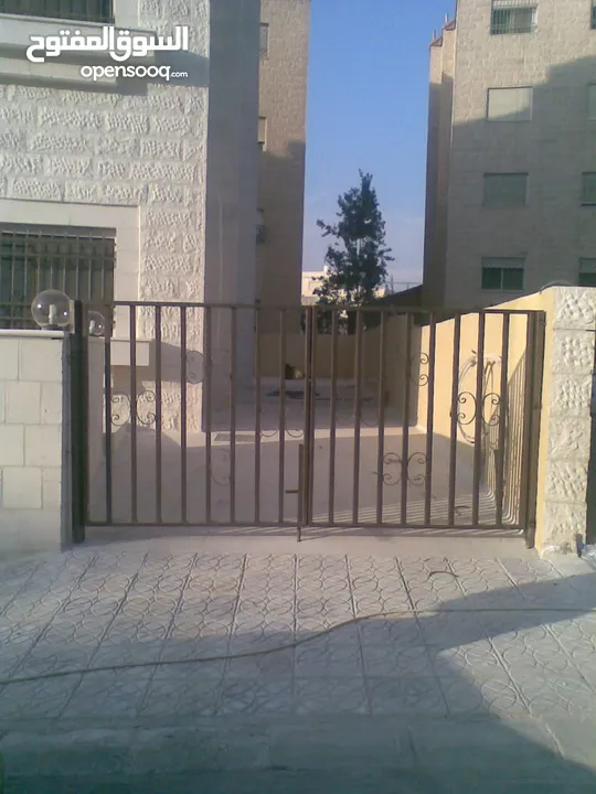 عماره في ضاحية الأقصى للبيع