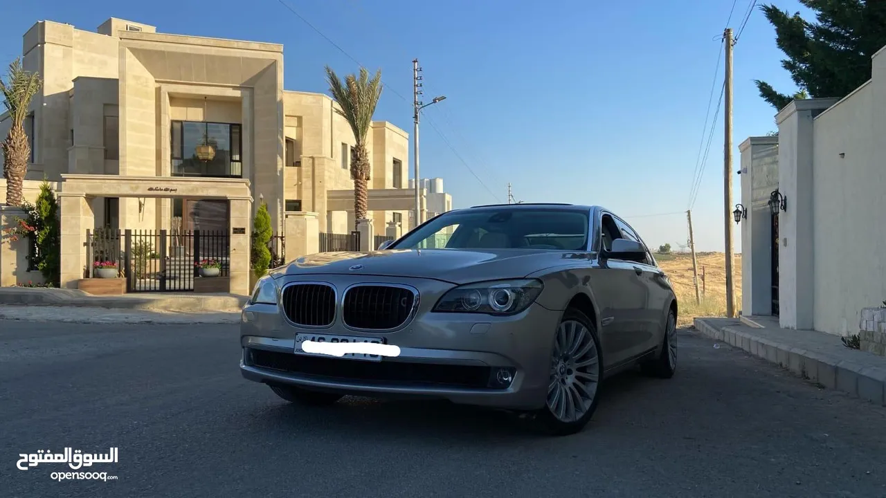 BMW 740LI  للبيع سياره فاخره ومميزه (الصور تتكلم)