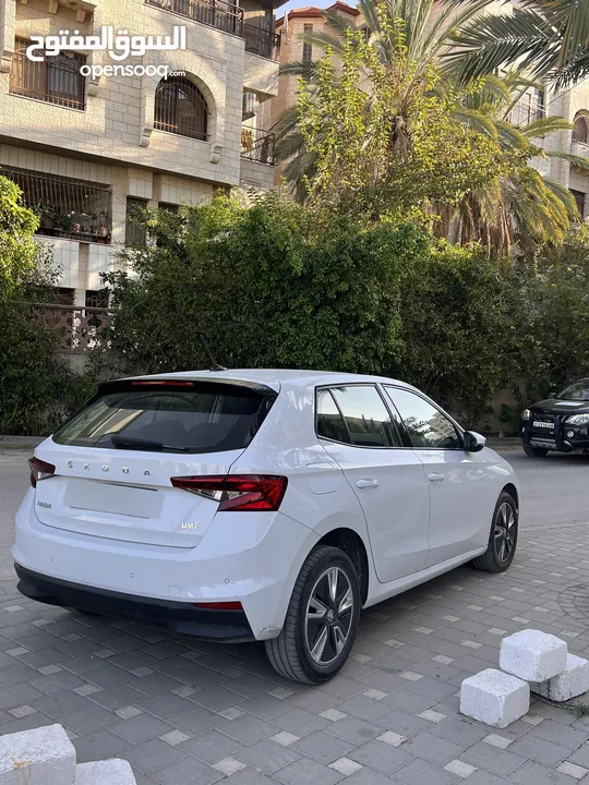 سكودا فبيا بحاله الوكاله عداد12km