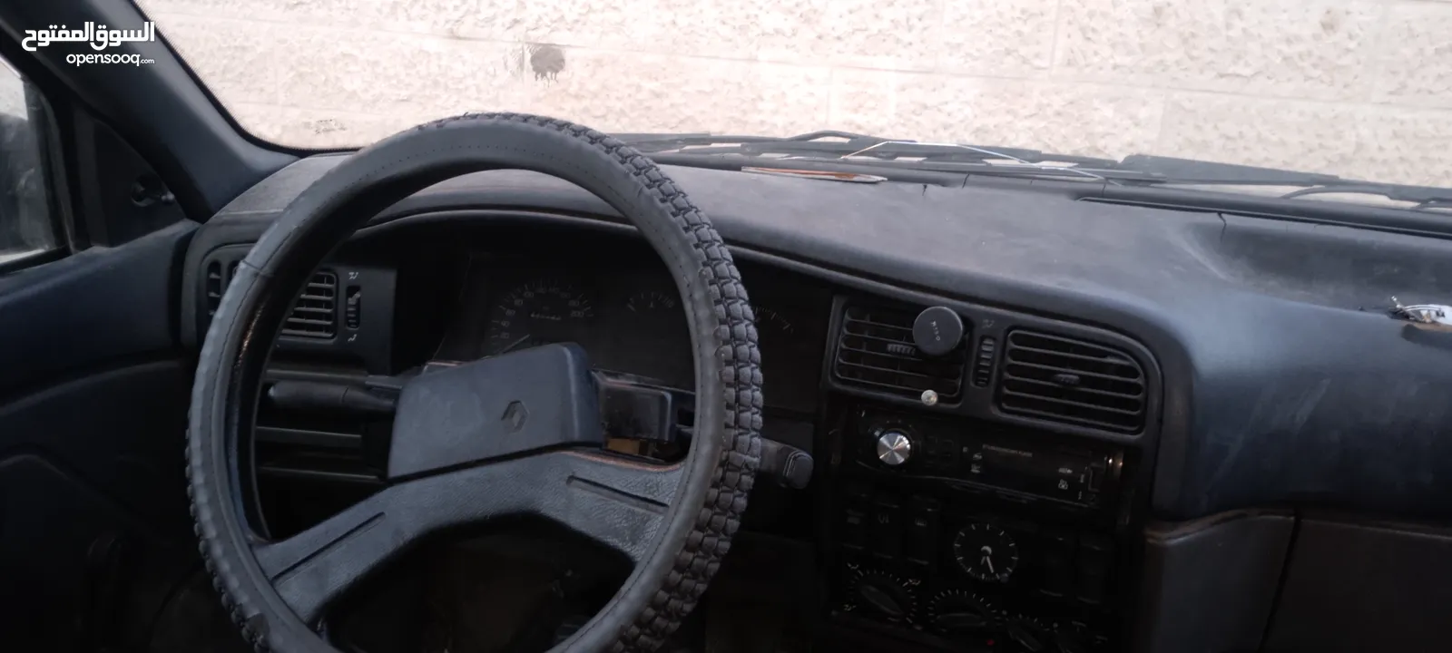 سياره رينو للبيع