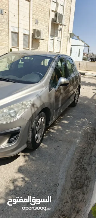 بيجو 308 موديل 2011 في وضع ممتاز