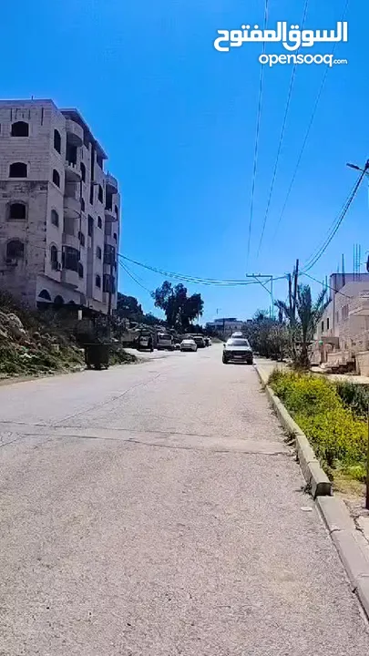 ‎ محلان جديدان للإيجار بمساحة 105 م2  رام الله  بيتونيا ، بجانب مسجد سيف الدين بناء وتشطيب جديد