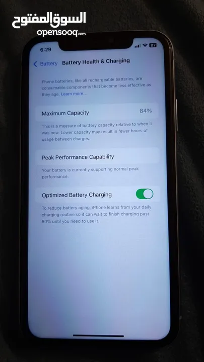 ايفون xr للبيع الجهاز بحاله ممتازه مستعمل لا مده اسبوع