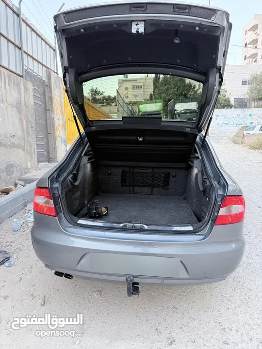 Skoda Superb 2011