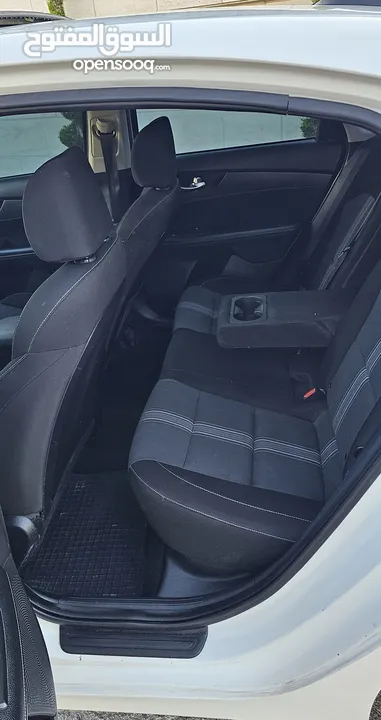 كيا سيراتو 2022 محرك 1600 جير اوتماتيك فحص ممتاز