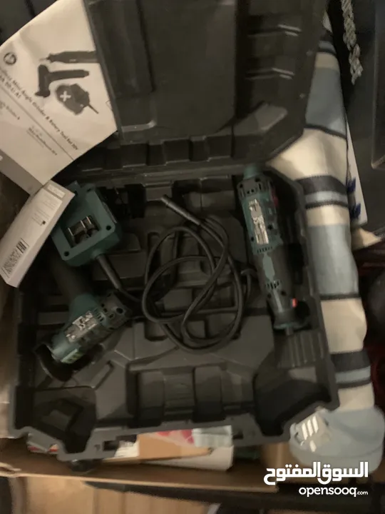 عدد يدوية وارد أوروبي بحال الوكالة للبيع بسعر مغري DEWALT BOSCH PARKSIDE and DREMEL
