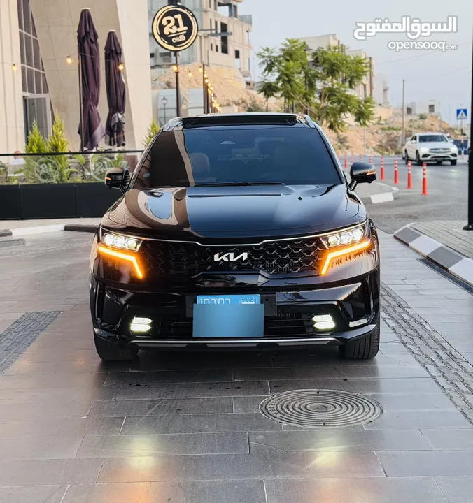 السيارة الاكثر تميزآ واقتصاديآ ، كيا سورينتو هايبرد 4/4  2023 فل كامل مع فتحة بالسعر المميز على كاش