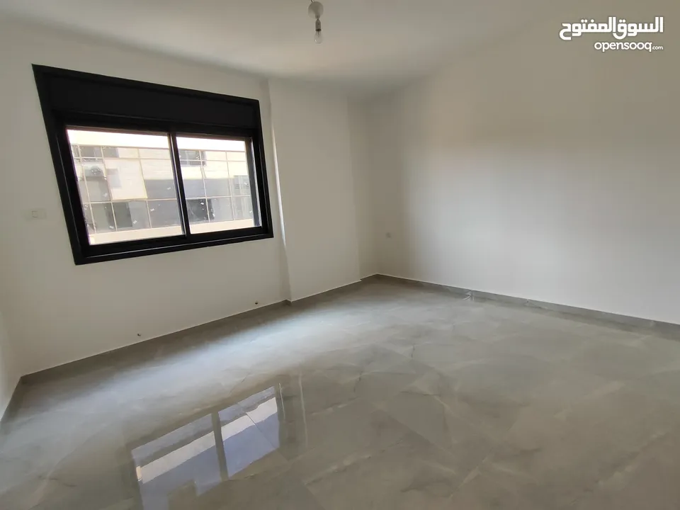 شقة جديدة غير مفروشة للايجار في الماصيون