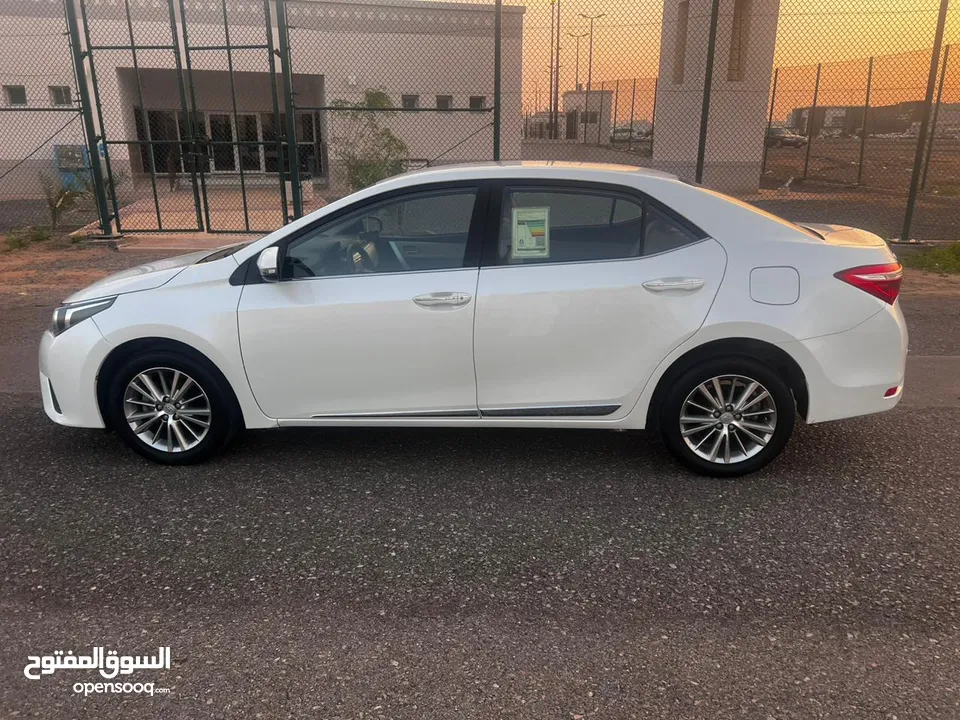 Toyota carolla 2015