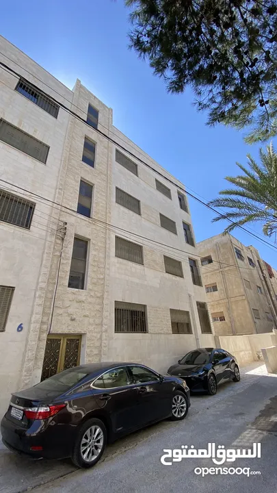 شقق سكنية او استثمارية جديدة لم تسكن للبيع في صويلح  120متر مع مطبخ امريكي راكب  من المالك مباشرة.