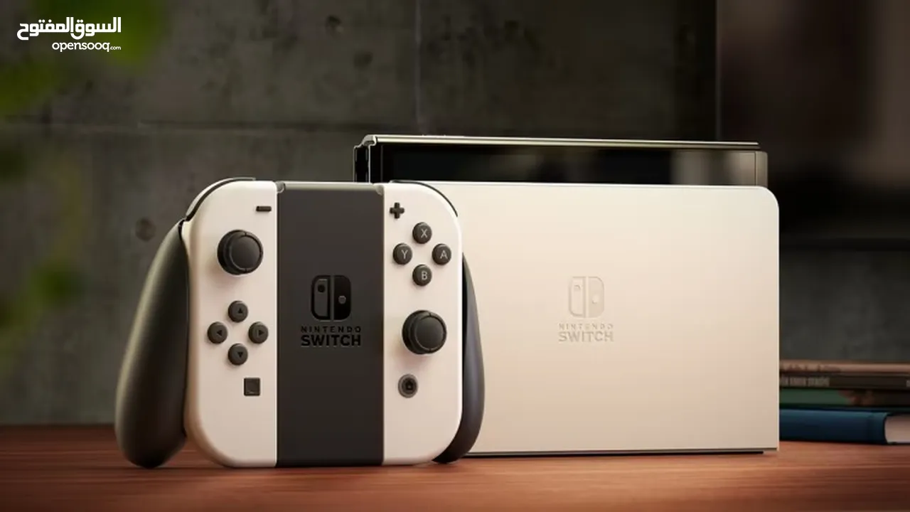 Nintendo switch oled استعمال شهر للبيع او للبدل على بلاستيشن مع فرقية قابل للتفاوض