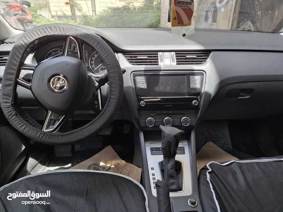 سكودا اوكتافيا برايفت بنزين 1400  اوتوماتيك  تحكم حساسات هوك  .. ترخيص تامين لشهر 2  92000 شيكل كاش