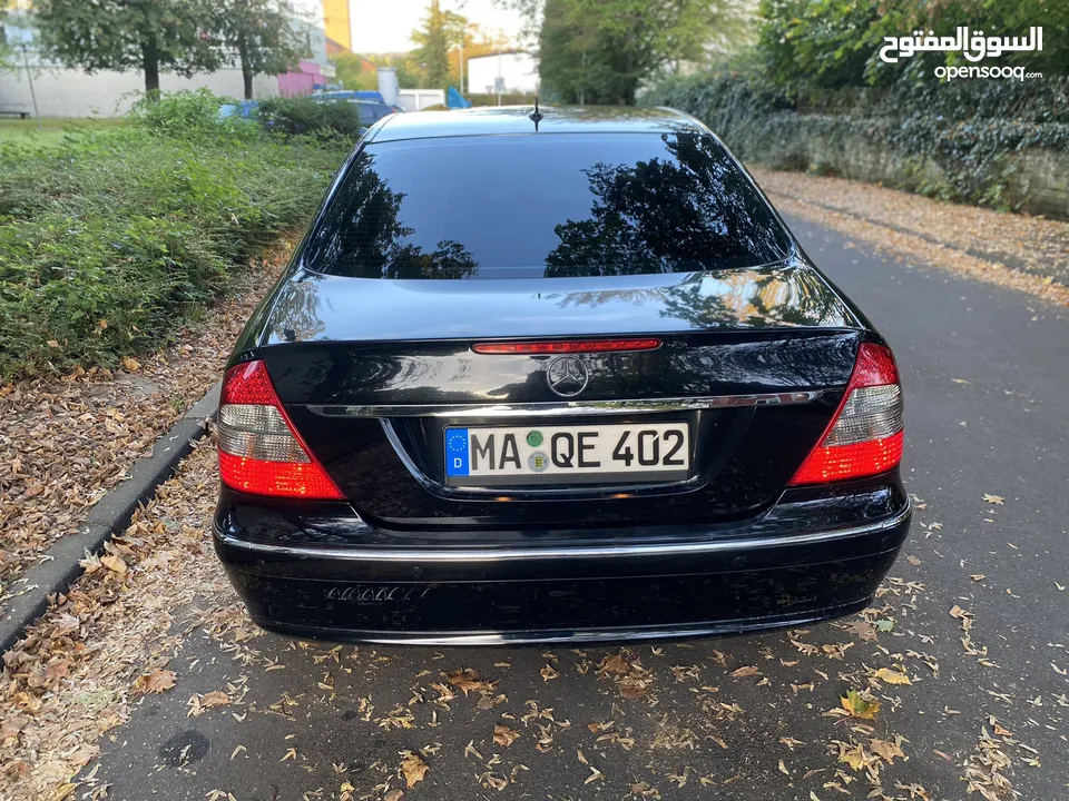 Mercedes Benz E280 v6