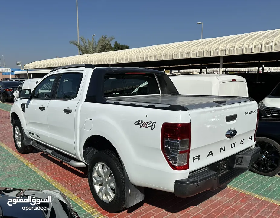 Pickup ford ranger diesel 4x4 3.2L 2015 Gcc full options