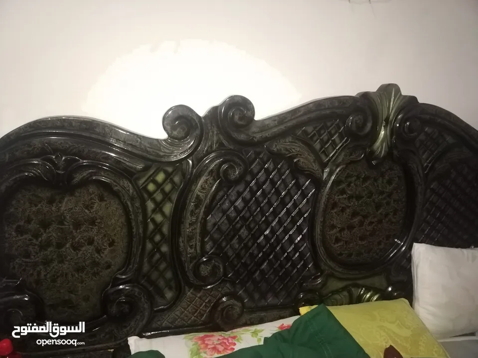 للبيع خشب لاتيه
