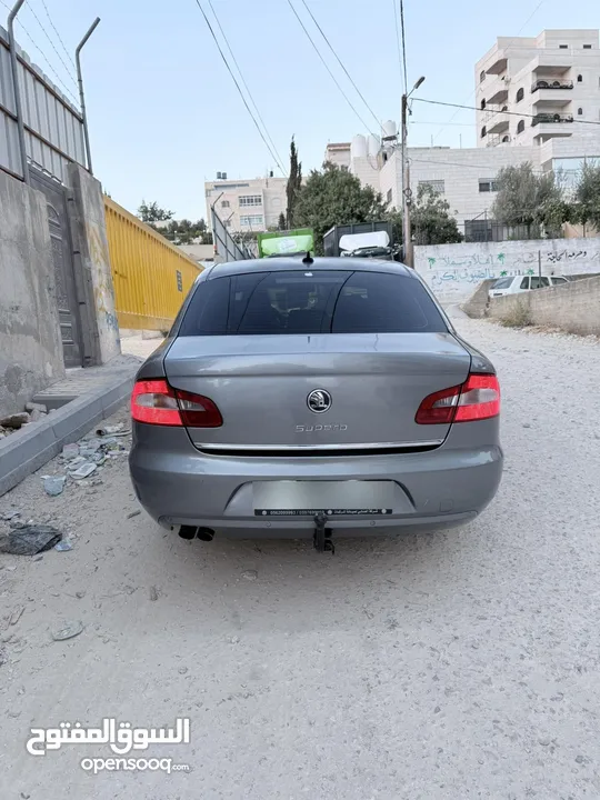 Skoda Superb 2011