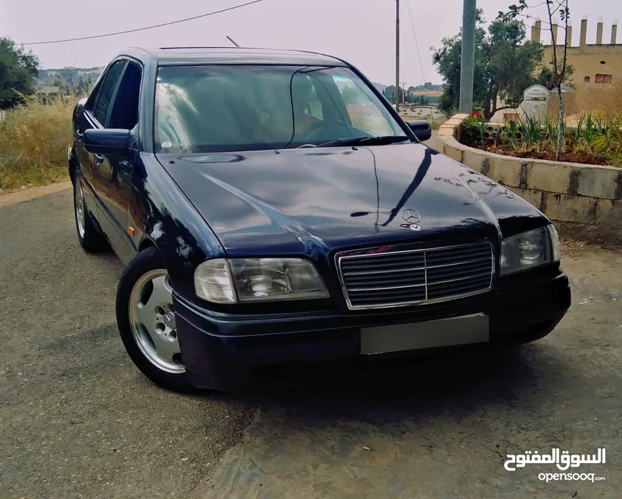 سياره مرسيدس للبيع