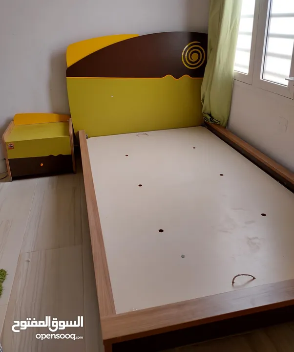 غرفة نوم مفردة للأطفال او الشباب