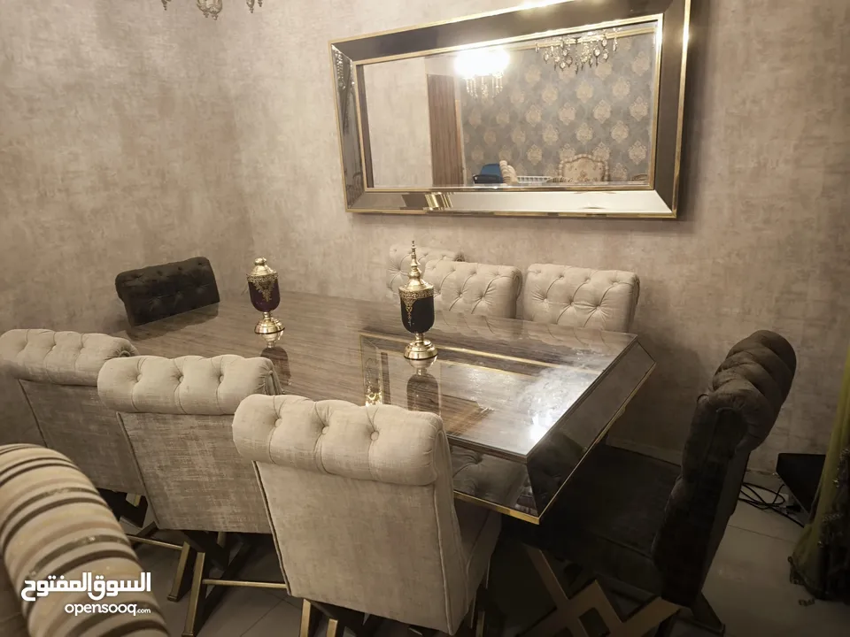 غرفة سفرة فاخره بحال الجديد