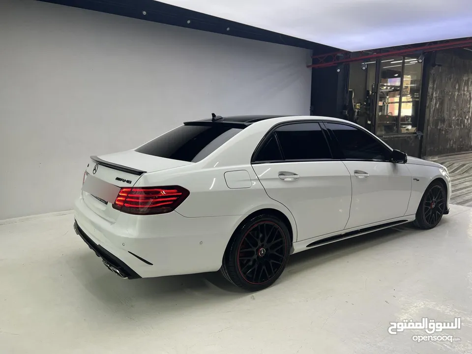 Mercedes E200 Avantgarde  AMG Kit original Sport package  2016 Full options  وارد شركة غرغور