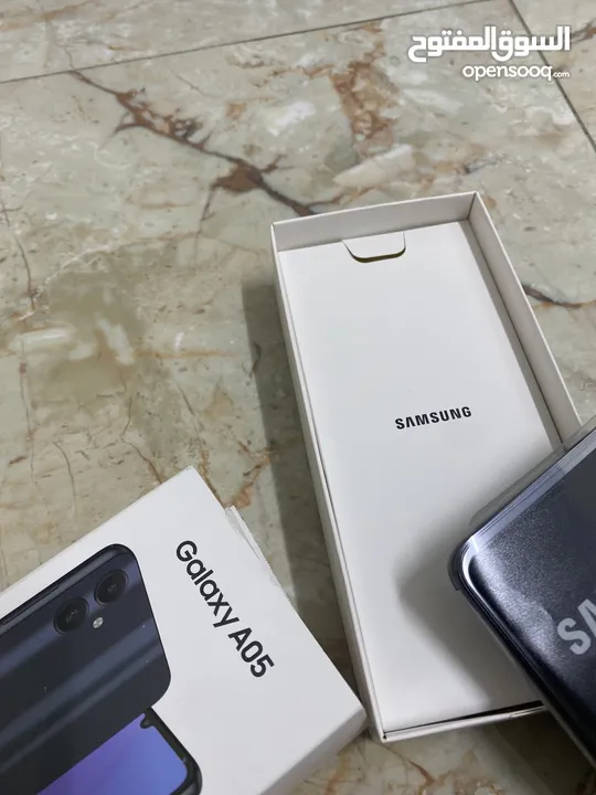 Samsung A05 + gifts + Almost new with its papers سامسونج A05 + هدايا + شبه جديد بقراطيسه