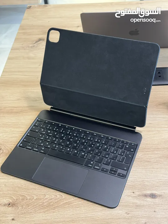 MagicKeyboard M4 13-inch Arabic