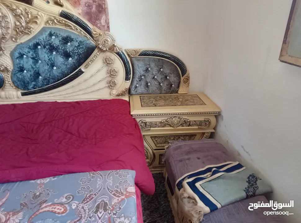 غرفة نوم مستعملة نوع ماليزي