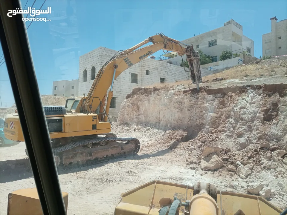بلدوزر D8L +لودر 470 +حفارة 450 +حفارة 300 للإيجار