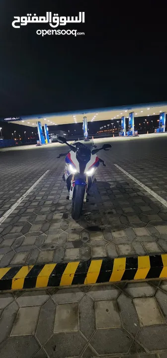 للبيع دراجة  BMW S1000 RR خليجي موديل 2022