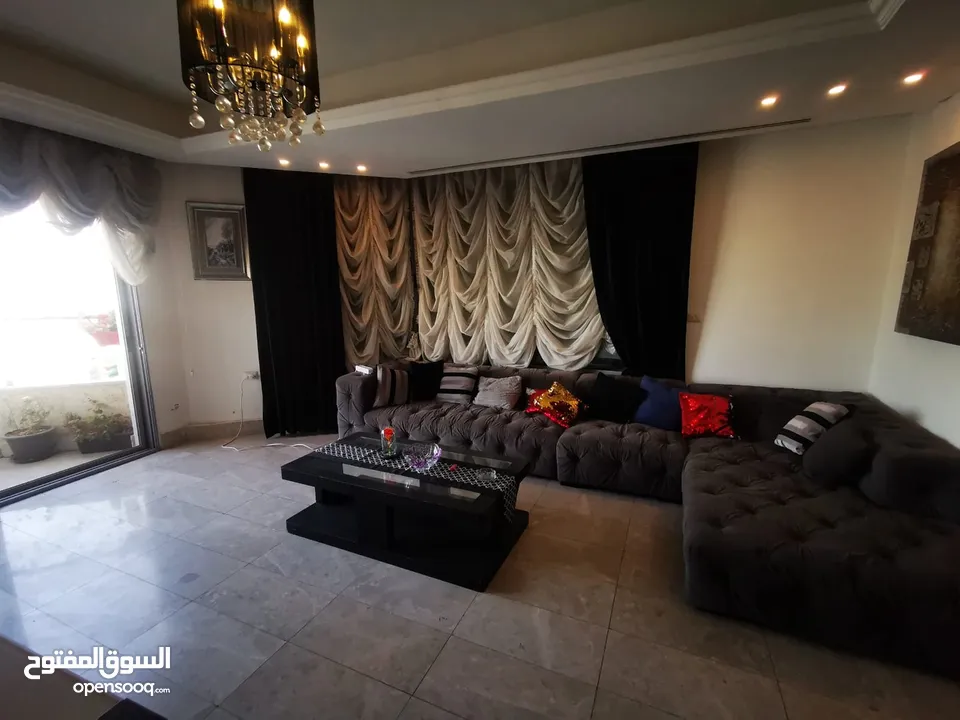 شقة مفروشة فااخرة (3 نوم )للايجار في دير غبار مساحة 170م فخمة جدا.