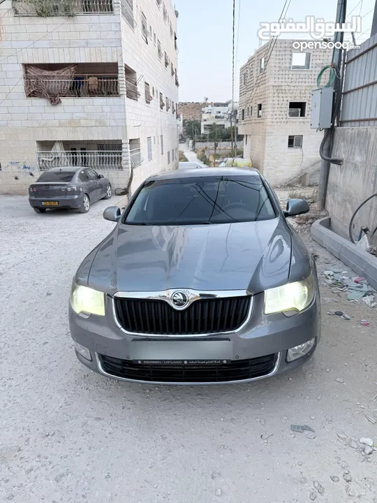 Skoda Superb 2011