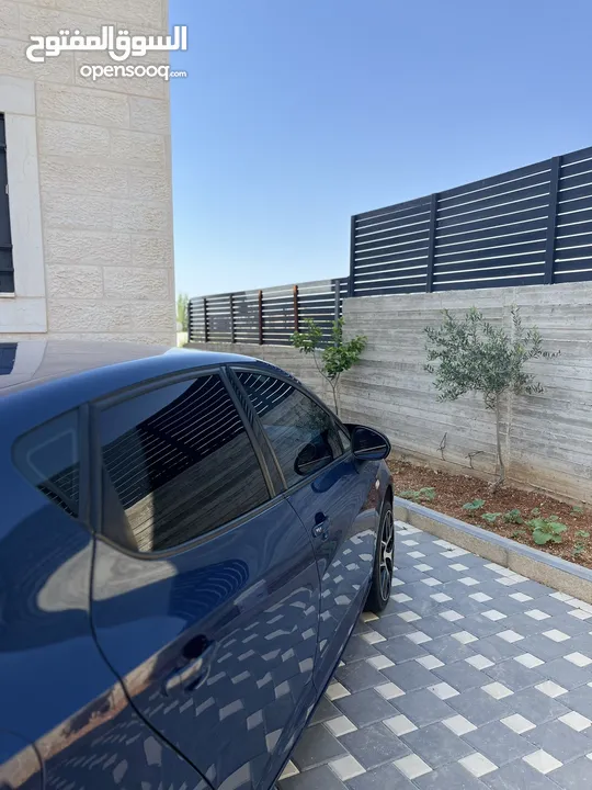 ‎ سيات ابيزا 2017 مطور 1200 جير عادي.... و 2017 موديلها بالرخصة وفي تامين ترخيص لاخر السنة شامل