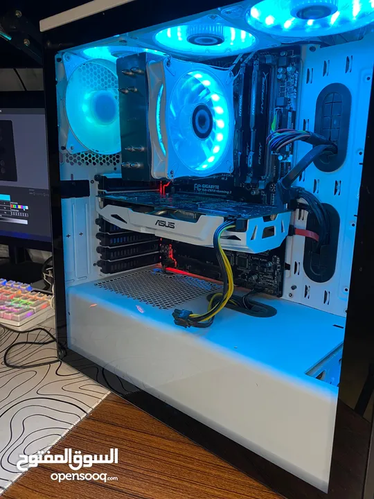كمبيوتر ألعاب مكتبي – i5 / كرت GTX1060 6GB / رام 16GB / تخزين SSD+HDD / كيس CORSAIR RGB