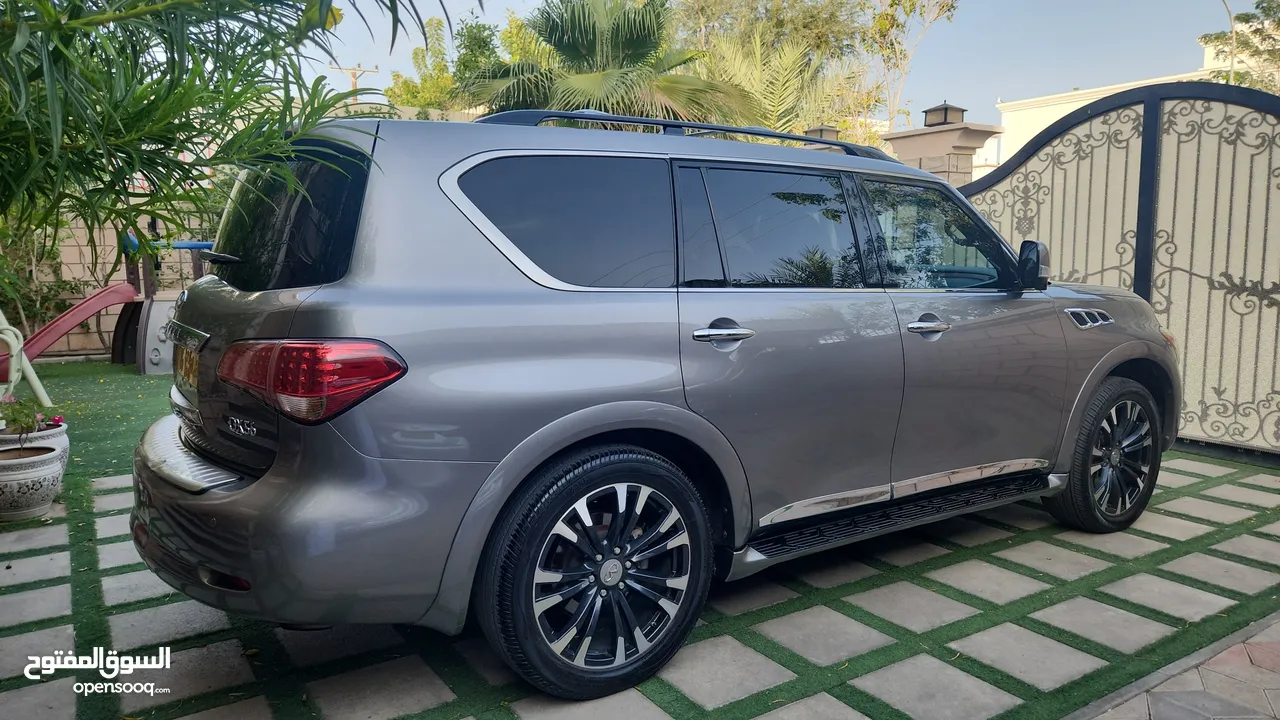 انفنتي qx56 2013  وارد أمريكا بحدث بسيط جدا