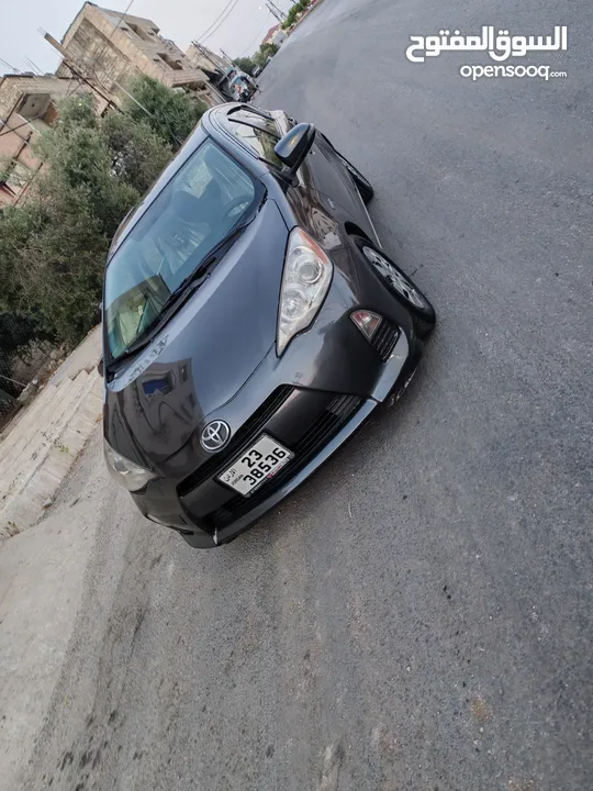 بريوس سي 2014 بحاله ممتازه للبيع بسعر منافس