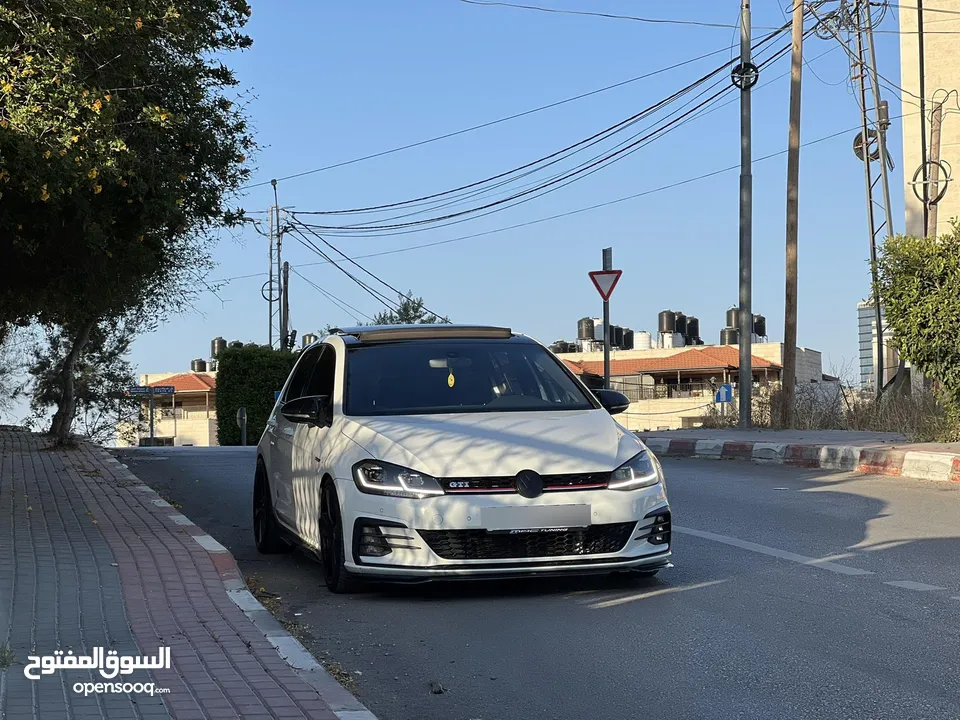 lVolkswagen Golf Gti