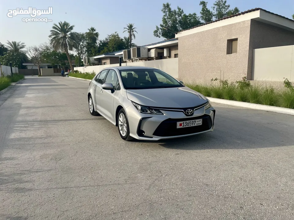 2020 Toyota Corolla (low mileage & warranty)